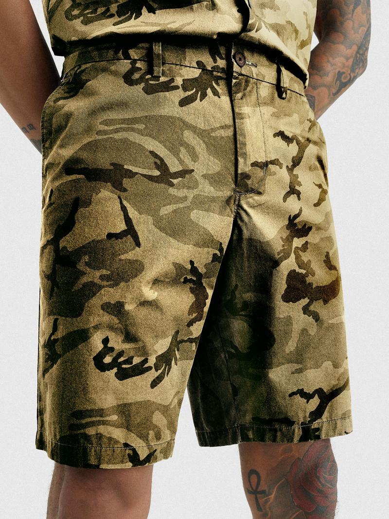 Bermudas Tommy Hilfiger Relaxed fit camo Camuflados Verdes | MX_M31220