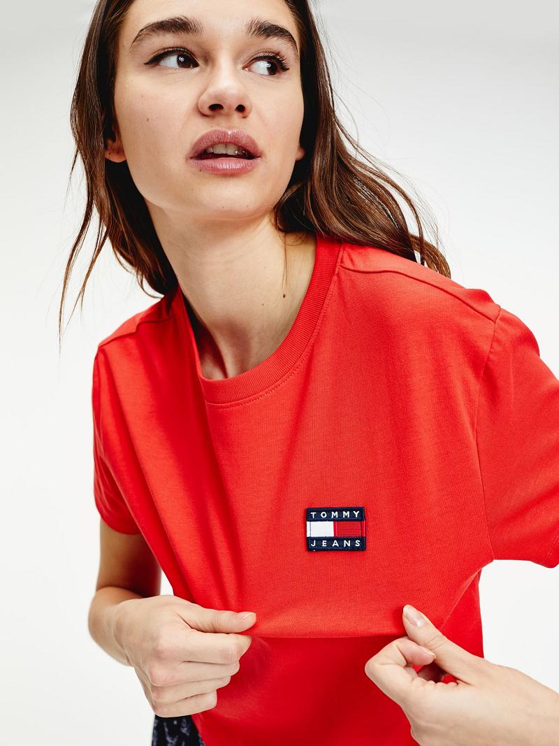 Camiseta Tommy Hilfiger Recycled Tommy Badge Rojos | MX_W21474