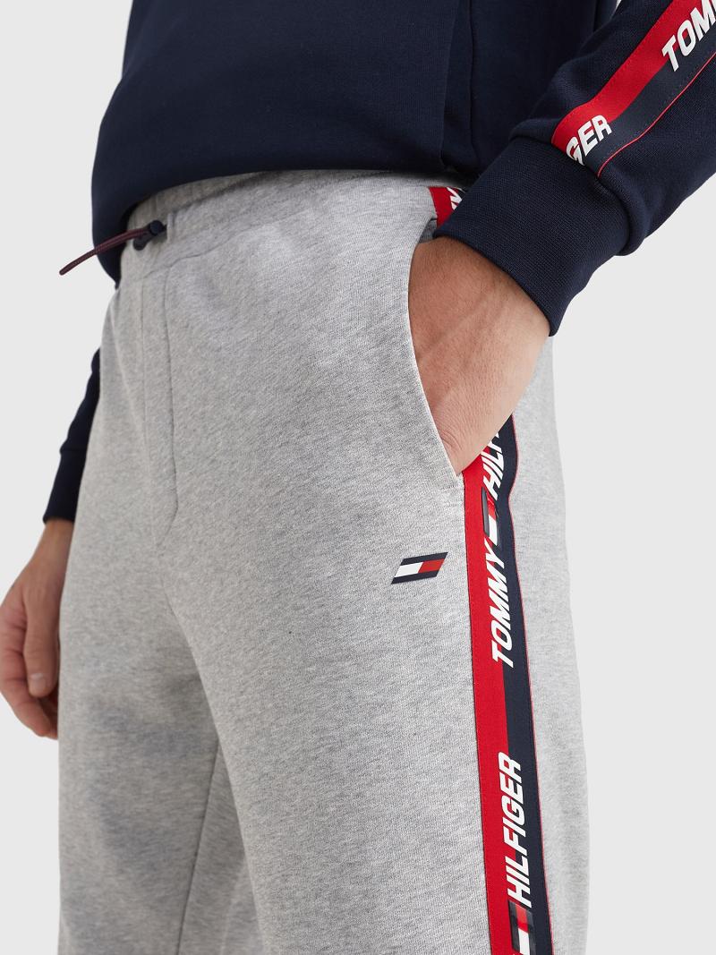 Pantalones Tommy Hilfiger Organic cotton performance logo tape Grises | MX_M31323