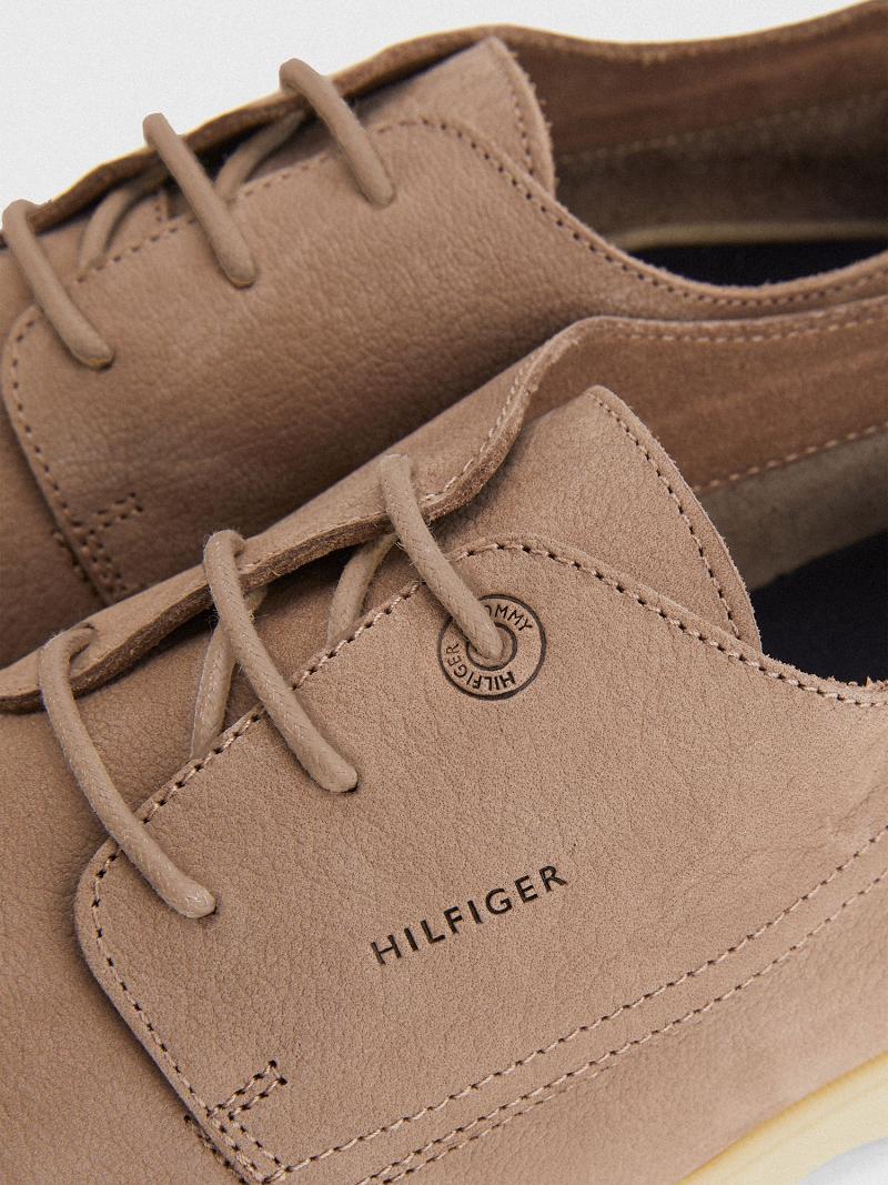 Tenis Tommy Hilfiger Gamuza derby Marrom | MX_M31633